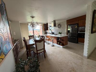 Apartamento de 3 alcobas en venta en El Diamante 2, Medellín, 150 m² · foto 11 de 20