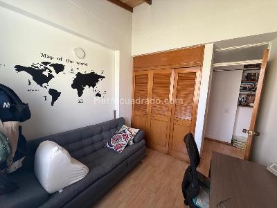 Apartamento de 3 alcobas en venta en Loma De San Julian, Medellín, 87 m² · foto 10 de 17
