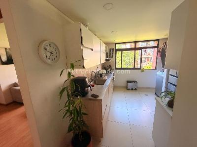 Apartamento de 3 alcobas en venta en Loma De San Julian, Medellín, 87 m² · foto 13 de 17