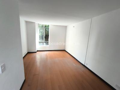 Apartamento en venta en Castropol, Medellín · foto 5 de 10