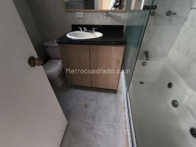 Apartamento en venta en Castropol, Medellín · foto 7 de 10