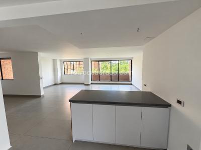 Apartamento en venta en Oviedo, Medellín · foto 3 de 20