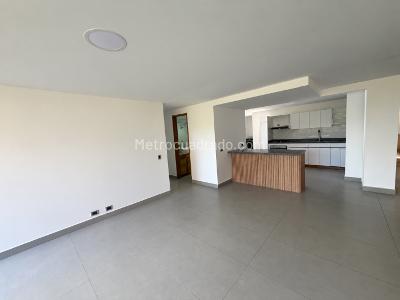 Apartamento en venta en Oviedo, Medellín · foto 6 de 20