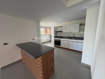 Apartamento en venta en Oviedo, Medellín · foto 8 de 20
