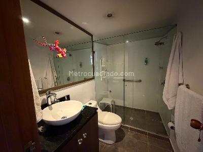 Apartamento de 3 alcobas en venta en Los Balsos 1, Medellín, 129 m² · foto 3 de 20