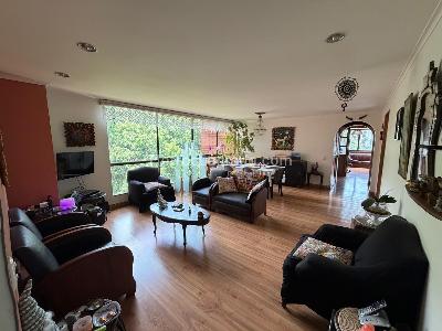 Apartamento de 3 alcobas en venta en Los Balsos 1, Medellín, 129 m² · foto 4 de 20