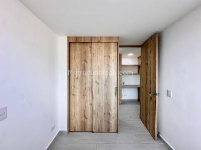 Apartamento de 3 alcobas en venta en Santa Ana, Bello, 55 m² · foto 7 de 13