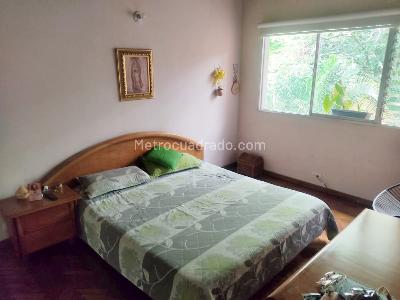 Apartamento de 4 alcobas en venta en Villa De Aburra, Medellín, 120 m² · foto 4 de 8