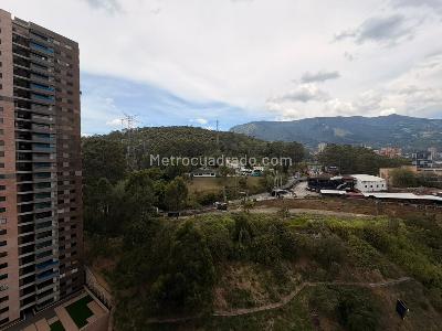 Apartamento de 2 alcobas en venta en Alto De Las Palmas, Medellín, 62 m² · foto 3 de 19