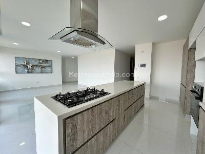 Apartamento de 3 alcobas en venta en Ciudad Jardin, Cali, 150 m² · foto 5 de 15