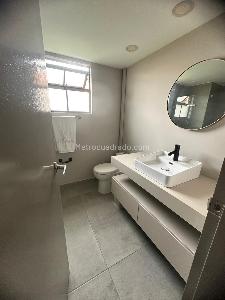Apartamento de 1 alcoba en arriendo en Altos Del Poblado, Medellín, 60 m² · foto 7 de 8