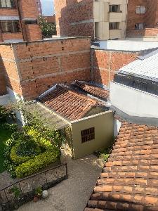Casa de 5 alcobas en venta en Laureles, Medellín, 320 m² · foto 4 de 14