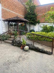 Casa de 5 alcobas en venta en Laureles, Medellín, 320 m² · foto 6 de 14