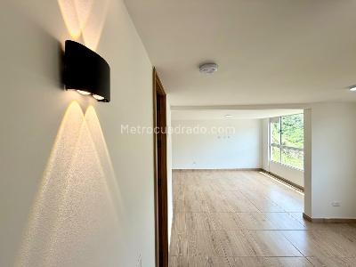 Apartamento de 2 alcobas en venta en El Trapiche, Bello, 55 m² · foto 5 de 9