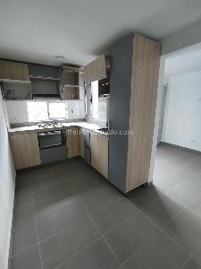 Apartamento de 3 alcobas en arriendo en Loma De Los Bernal, Medellín, 55 m² · foto 2 de 10