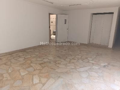 Casa de 4 alcobas en venta en La Flora, Cali, 312 m² · foto 2 de 19