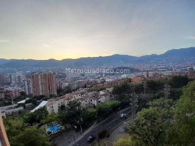 Apartamento en venta en Loma Del Indio, Medellín · foto 2 de 18