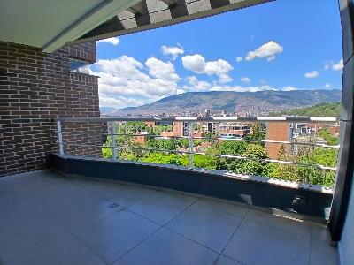 Apartamento en arriendo en Belen, Medellín · foto 3 de 19