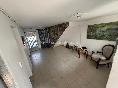 Casa de 4 alcobas en venta en Barrio Nuevo, Bello, 115 m² · foto 13 de 20