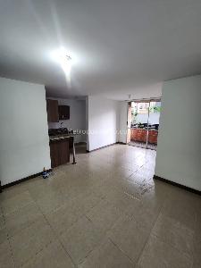 Apartamento de 3 alcobas en venta en Suramericana, Medellín, 72 m² · foto 3 de 10