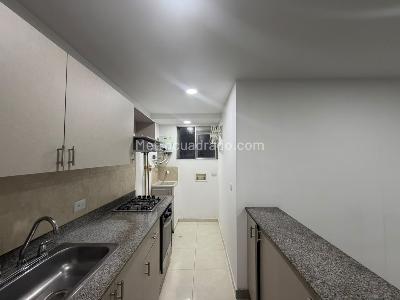 Apartamento de 3 alcobas en arriendo en Ciudad Del Rio, Medellín, 76 m² · foto 2 de 10