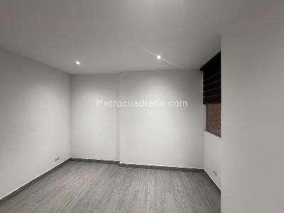 Apartamento de 3 alcobas en arriendo en Ciudad Del Rio, Medellín, 76 m² · foto 4 de 10