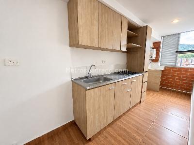 Apartamento de 3 alcobas en venta en Santa Maria 2, Itagüí, 64 m² · foto 3 de 9