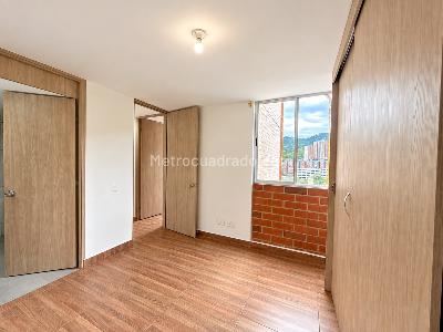 Apartamento de 3 alcobas en venta en Santa Maria 2, Itagüí, 64 m² · foto 6 de 9