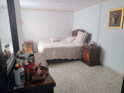 Casa de 3 alcobas en venta en Alcala, Envigado, 175 m² · foto 14 de 20