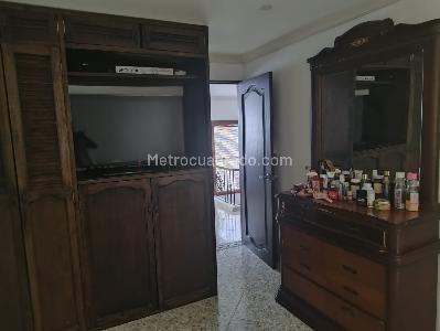 Casa de 3 alcobas en venta en Alcala, Envigado, 175 m² · foto 15 de 20