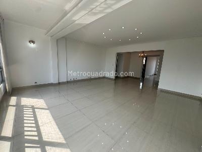 Apartamento de 3 alcobas en venta en Patio Bonito, Medellín, 180 m² · foto 4 de 19
