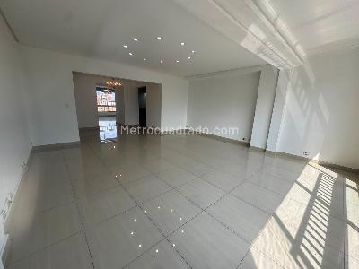 Apartamento de 3 alcobas en venta en Patio Bonito, Medellín, 180 m² · foto 5 de 19