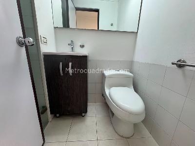 Apartamento en arriendo en Patio Bonito, Medellín · foto 16 de 19