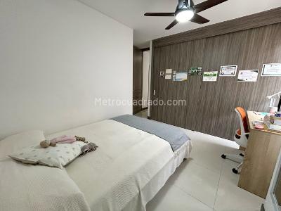 Apartamento de 3 alcobas en venta en Cristales, Cali, 142 m² · foto 14 de 20