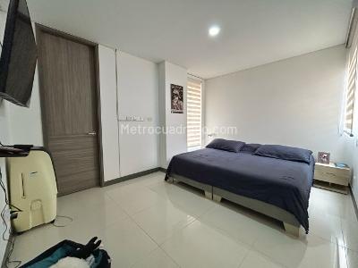 Apartamento de 3 alcobas en venta en Cristales, Cali, 142 m² · foto 8 de 20