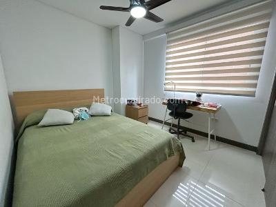 Apartamento de 3 alcobas en venta en Cristales, Cali, 142 m² · foto 9 de 20