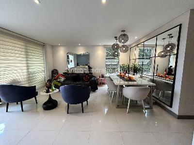 Apartamento en venta en Cristales, Cali · foto 4 de 13