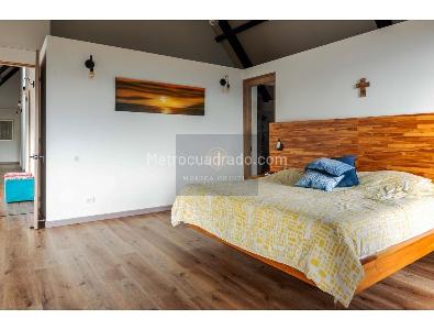 Casa de 5 alcobas en venta en Altos De Las Palmas, Envigado, 340 m² · foto 15 de 20