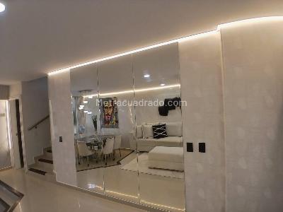Casa de 3 alcobas en venta en Lagos Del Cacique, Bucaramanga, 218 m² · foto 2 de 20