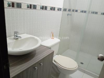Apartamento de 2 alcobas en arriendo en Calicanto, Cali, 72 m² · foto 16 de 20