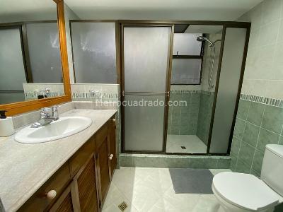 Apartamento en arriendo en Altos Del Poblado, Medellín · foto 14 de 16