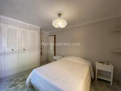 Apartamento en arriendo en Altos Del Poblado, Medellín · foto 7 de 16