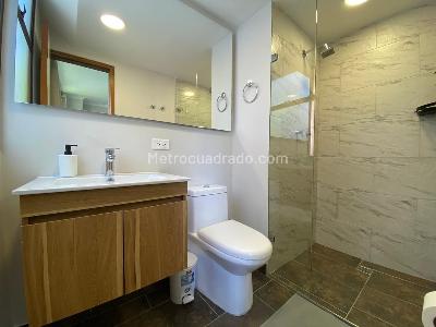 Apartamento en arriendo en Altos Del Poblado, Medellín · foto 15 de 16