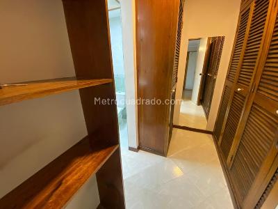 Apartamento en arriendo en Altos Del Poblado, Medellín · foto 9 de 16