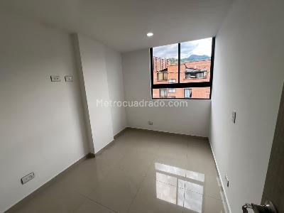 Apartamento de 3 alcobas en arriendo en Belen, Medellín, 70 m² · foto 6 de 14