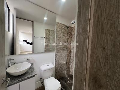 Apartamento de 3 alcobas en arriendo en Belen, Medellín, 70 m² · foto 12 de 14