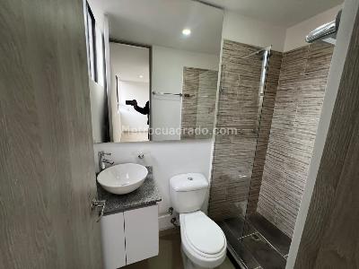 Apartamento de 3 alcobas en arriendo en Belen, Medellín, 70 m² · foto 13 de 14