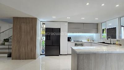 Casa de 4 alcobas en venta en Cañaveral, Floridablanca, 300 m² · foto 4 de 19