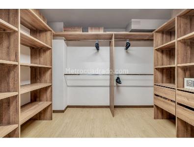 Apartamento de 2 alcobas en venta en Alto De Las Palmas, Medellín, 197 m² · foto 12 de 20