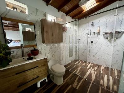 Casa de 3 alcobas en arriendo en Rosales, Medellín, 143 m² · foto 5 de 20